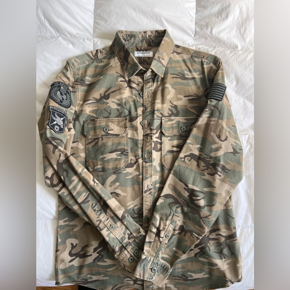 Express Men Medium Size Button Down Shirt Camouflage